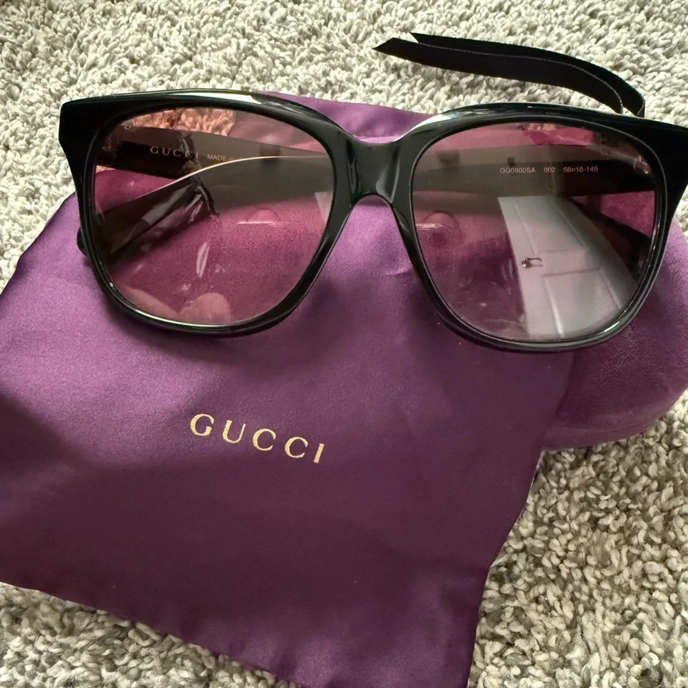 💎AUTHENTIC 💎Gucci sunglasses with case and dust bag - Picture 3 of 10